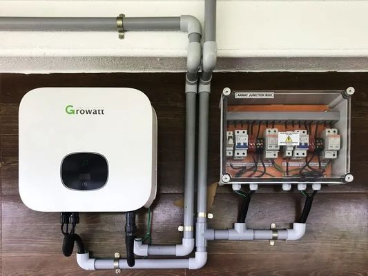Growatt MOD 10000TL3-X 太陽光インバーター IP66 と MPPT 効率の3相出力