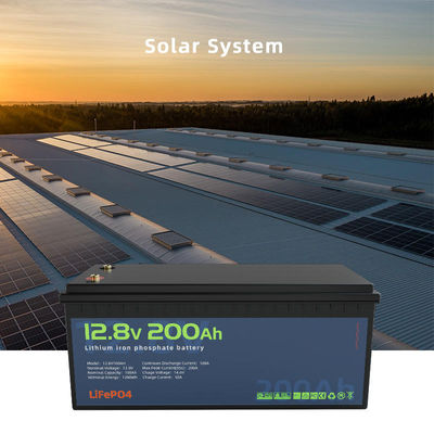 IP67 防水 24V 100Ah 太陽光 LiFePO4 バッテリー ブルーツと LFP アンード素材