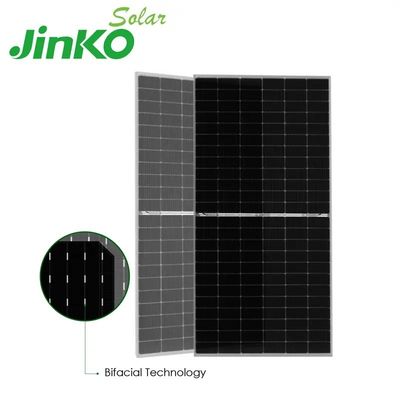 N型 モノソーラーパネル ジンコ 550w 555w タイガーネオ 72HL IP68 格付けのジャンクションボックス