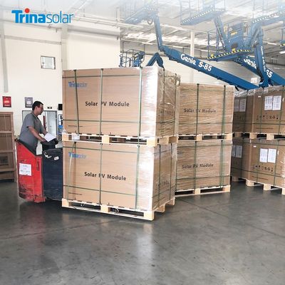 Jinko 565Wp TopCon 575W 585Watt N型太陽光パネル 30mmと300mmのポートレイトケーブル
